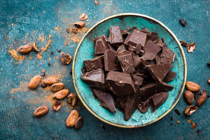 DARK CHOCOLATE BENEFITS IN TAMIL